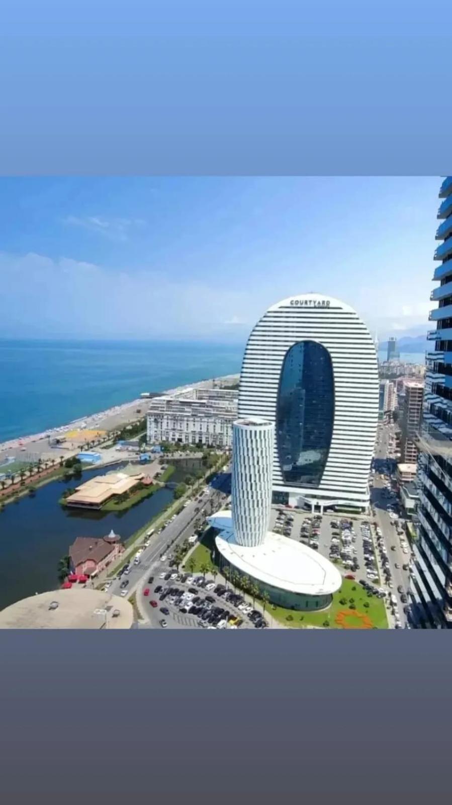 Orbi City Best Apartments Batumi Bagian luar foto