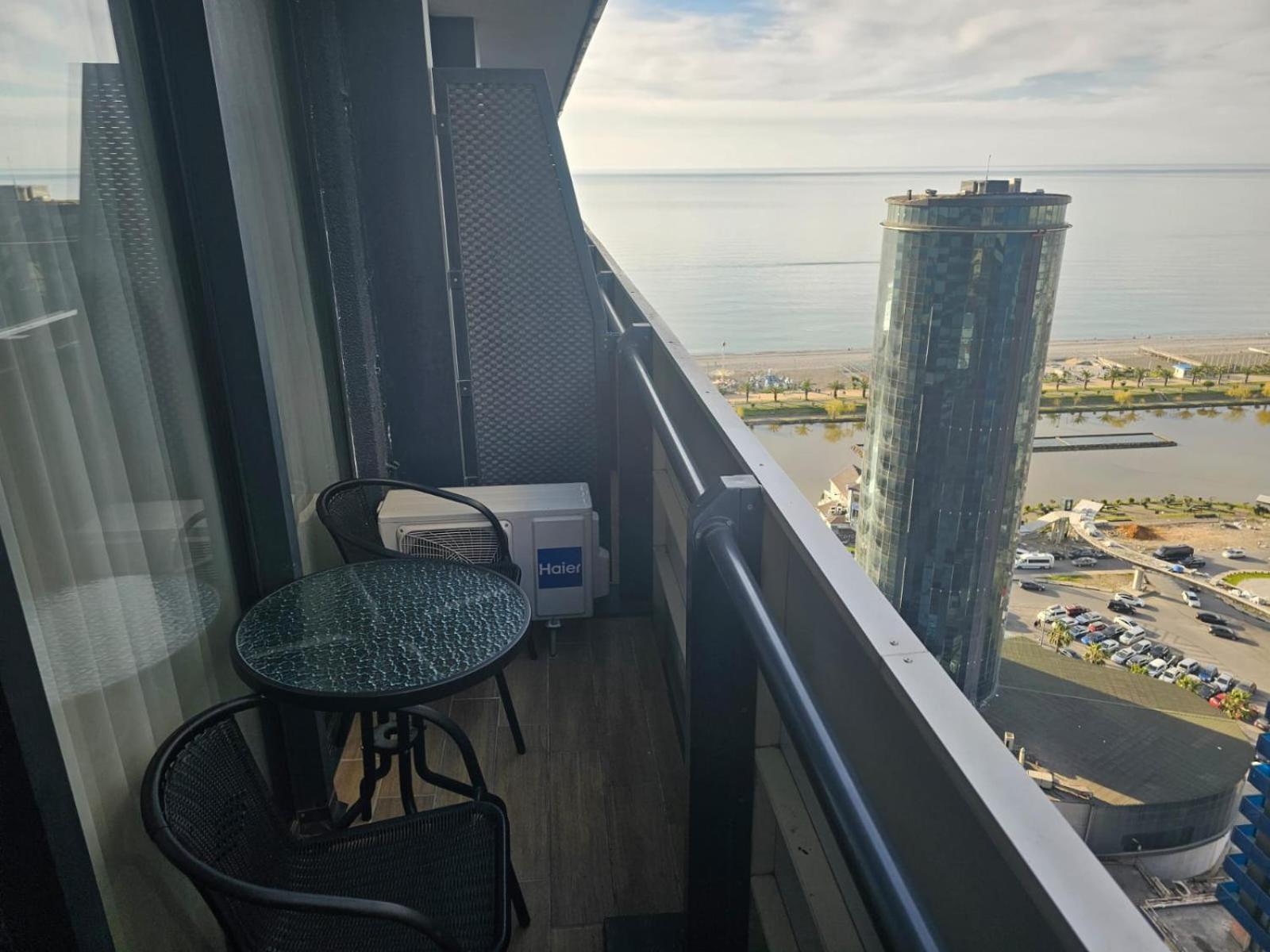 Orbi City Best Apartments Batumi Bagian luar foto